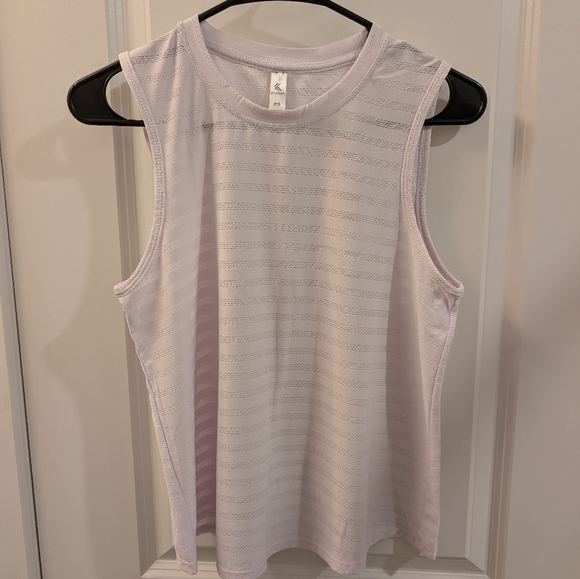 SET OF 2 Workout Tanks - Picture 2 of 13